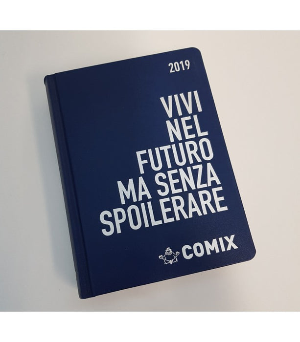 immagine-1-diario-agenda-standard-comix-16-mesi-blu-2019-ean-8009117951849