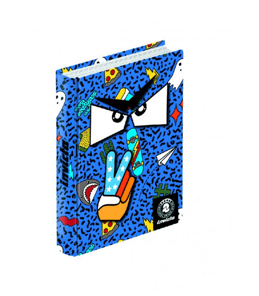 immagine-1-diario-pocket-16-mesi-invicta-face-blu-chiaro-con-mano-ean-8011410303843