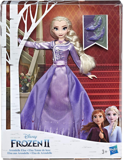 immagine-1-disney-frozen-2-fashion-doll-arendelle-elsa-con-particolareggiato-abito-da-viaggio-blu-ean-5010993605217