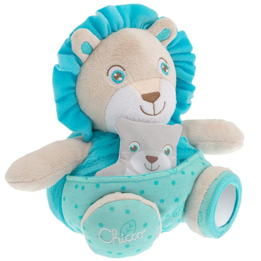 immagine-1-peluche-leone-chicco-soft-cuddles-con-marioneta-ean-8058664048748