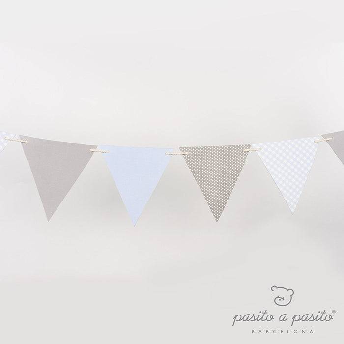 immagine-1-striscione-decorativo-pasito-a-pasito-celeste-ean-8410446734568