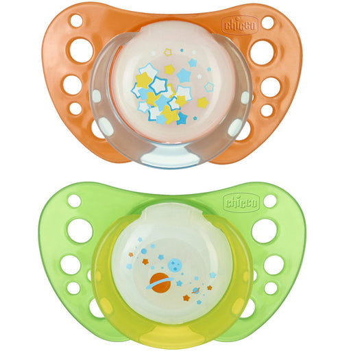 immagine-1-succhietto-chicco-physio-air-glowing-silicone-2-pz-verde-arancione-4m-ean-8058664008384
