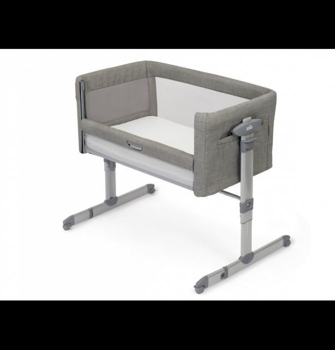 immagine-2-joie-joie-culla-fianco-letto-co-sleeping-roomie-glide-foggy-gray-ean-5056080608839