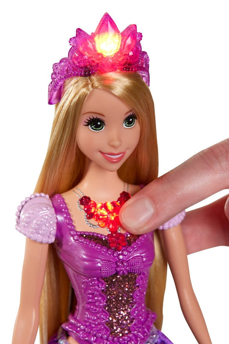immagine-3-mattel-principessa-rapunzel-magia-di-luci-ean-746775302931