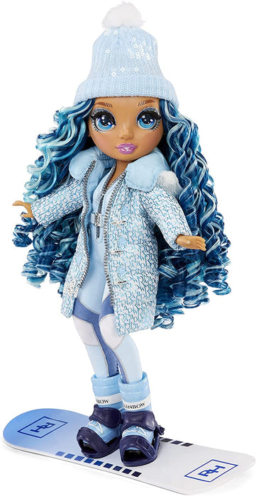 immagine-3-mga-rainbow-high-winter-break-skyler-bradshaw-bambola-alla-moda-blu-ean-0035051574798